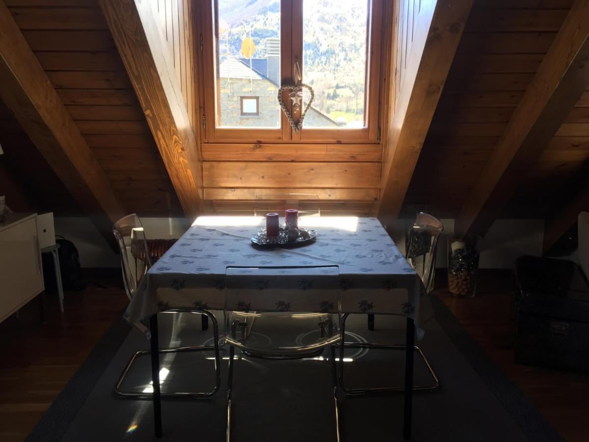 Esplendido Atico En Sallent Con Vistas 萨连特加列戈 外观 照片