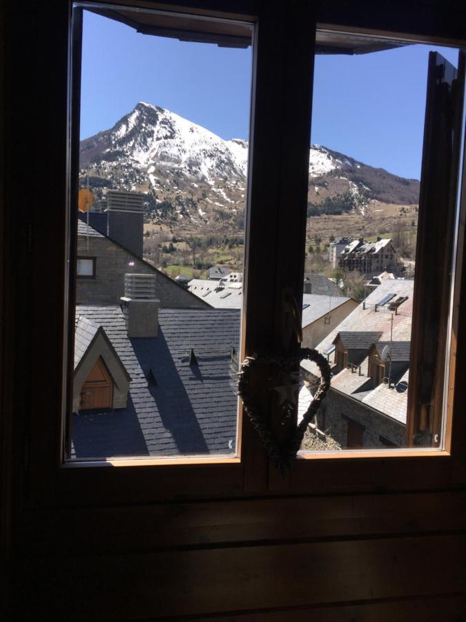 Esplendido Atico En Sallent Con Vistas 萨连特加列戈 外观 照片