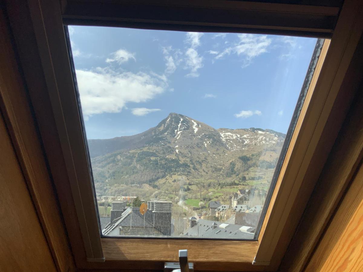 Esplendido Atico En Sallent Con Vistas 萨连特加列戈 外观 照片