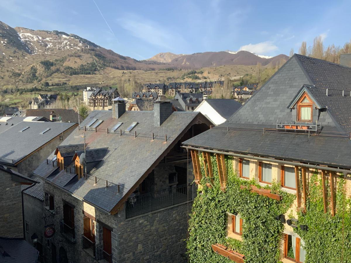 Esplendido Atico En Sallent Con Vistas 萨连特加列戈 外观 照片